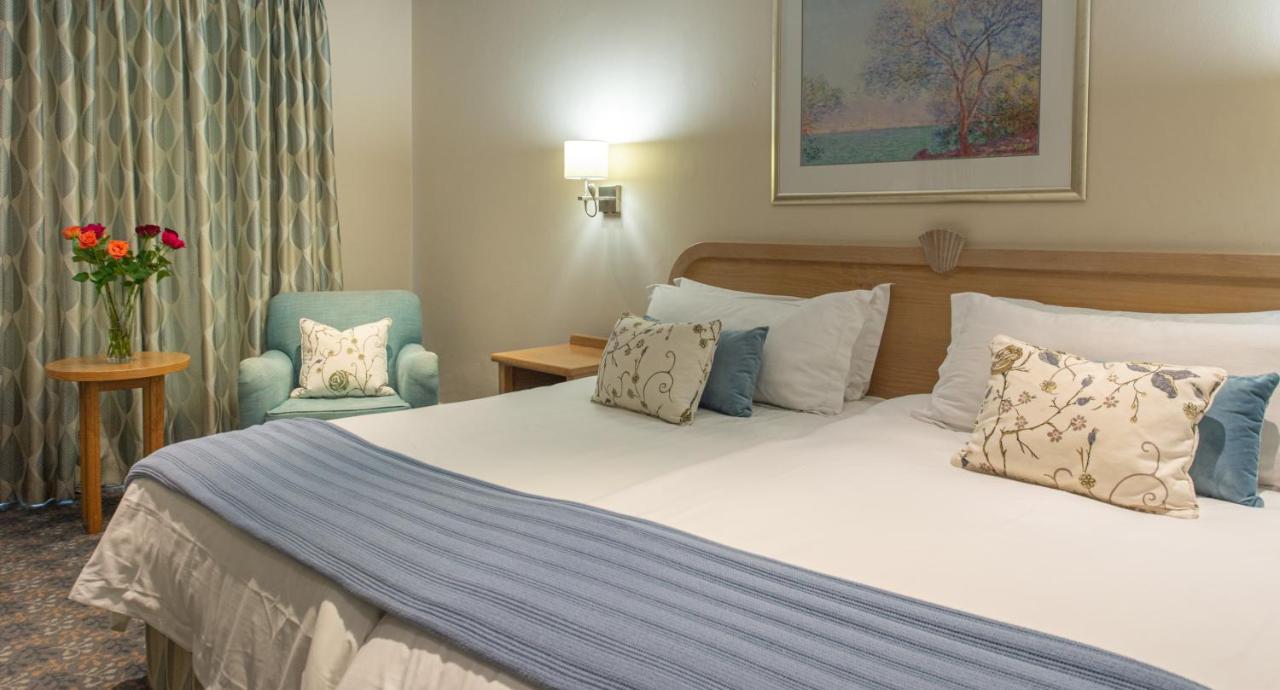 The Beach Hotel Порт Елизабет Екстериор снимка