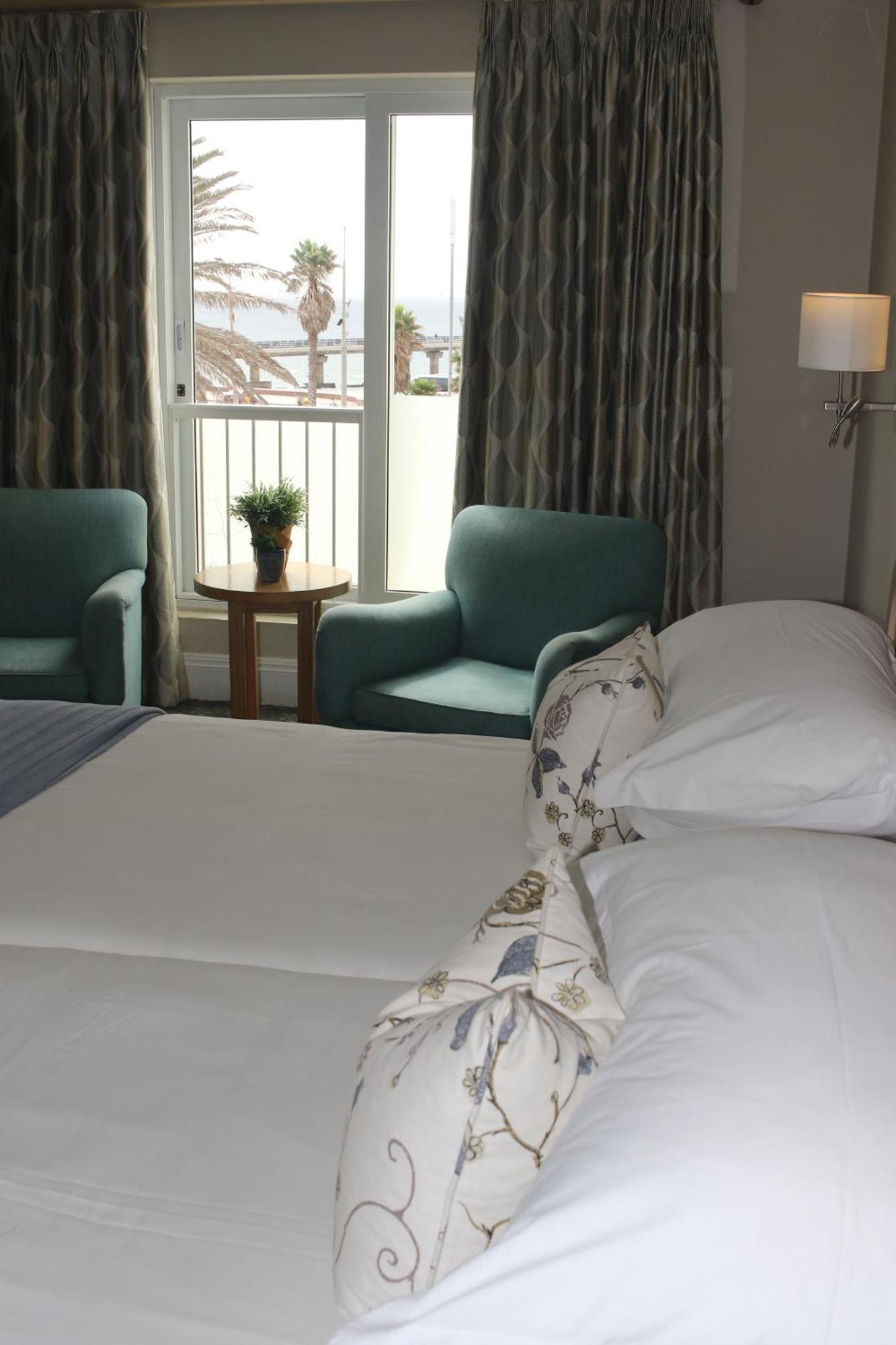 The Beach Hotel Порт Елизабет Екстериор снимка