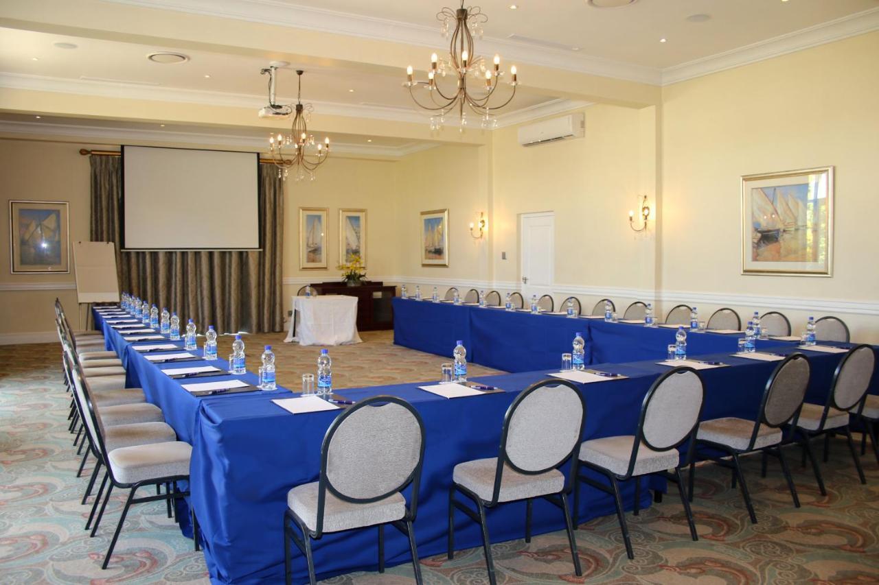 The Beach Hotel Порт Елизабет Екстериор снимка